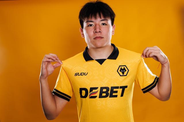 kaiyun-巴恩斯利青训总监：徐彬有2个优势 正适应英式足球